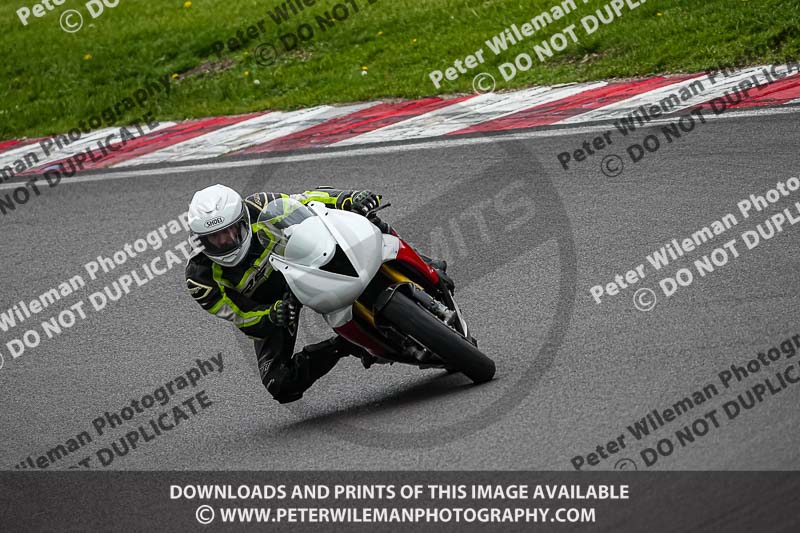 donington no limits trackday;donington park photographs;donington trackday photographs;estoril;event digital images;motorbikes;no limits;no limits trackdays;peter wileman photography;portugal;trackday;trackday digital images;trackday photos